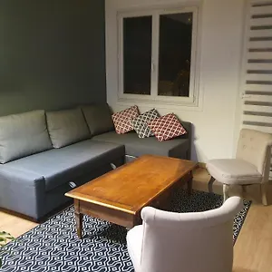 appartement-cosy-parc-thermal.hotels-rhonealpes.com/